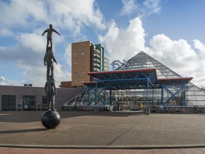 Station Rijswijk Piramideplein